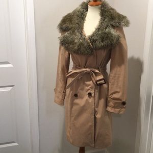 Calvin Klein - camel trench coat - size M